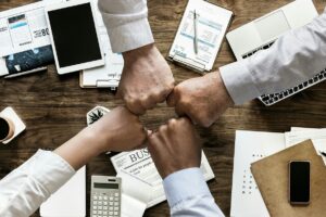 Gestione delle finanze familiari: risparmi e investimenti